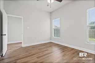 950 Gibson Ct, Foley, AL 36535 - Photo 10