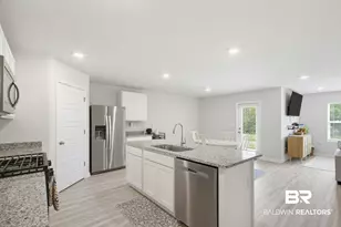 13643 Paris Cir, Spanish Fort, AL 36527 - Photo 2