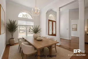 305 Clubhouse Dr, Fairhope, AL 36532 - Photo 2