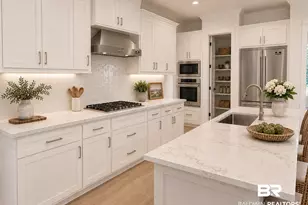 21045 Live Oak Cir, Gulf Shores, AL 36542 - Photo 2