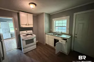 2411 Columbus Ave, Mobile, AL 36605 - Photo 8