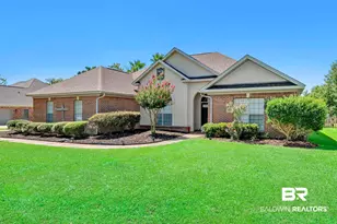 305 St Charles Ct, Fairhope, AL 36532 - Photo 2