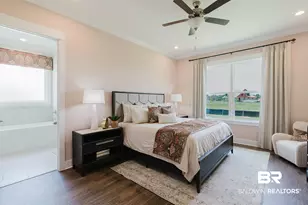 384 Dover St, Fairhope, AL 36532 - Photo 4