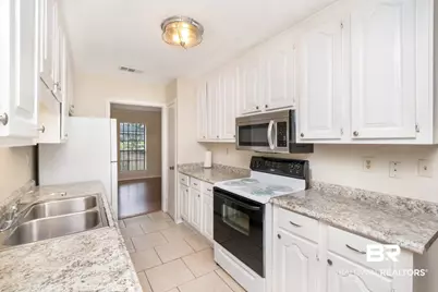 5812 Fern Valley Road, Mobile, AL 36609 - Photo 10