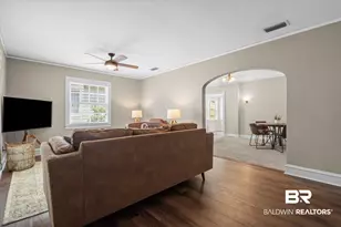 122 Florence Pl, Mobile, AL 36607 - Photo 2