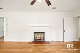 1009 W Pinewood Dr, Mobile, AL 36618 - Photo 14