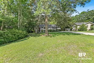 1009 W Pinewood Dr, Mobile, AL 36618 - Photo 2