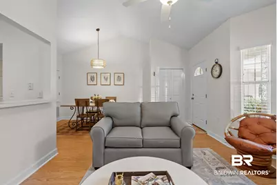 102 Courthouse Dr #APT 5, Fairhope, AL 36532 - Photo 8