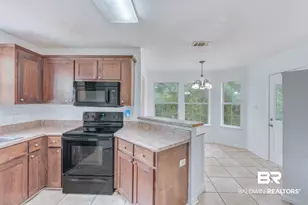 4615 Green Forest Ct, Mobile, AL 36618 - Photo 6