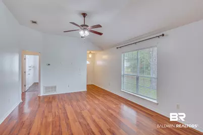 4615 Green Forest Ct, Mobile, AL 36618 - Photo 4