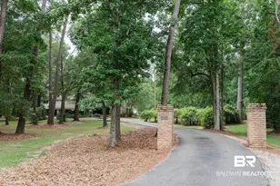 6740 Poulsen Ln, Fairhope, AL 36532 - Photo 2