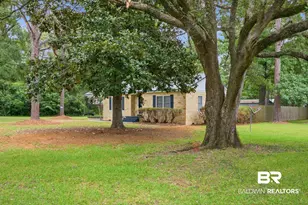 402 E 11th St, Bay Minette, AL 36507 - Photo 4