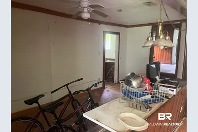 401 W Highland Ave, Mobile, AL 36610 - Photo 6
