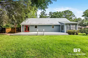 404 W Pedigo Ave, Foley, AL 36535 - Photo 2