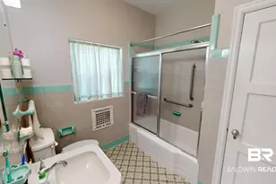 300 Bromley Pl, Mobile, AL 36606 - Photo 16