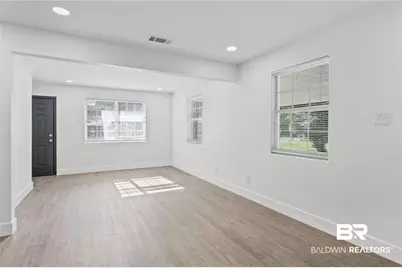 1605 Woodley Rd, Mobile, AL 36618 - Photo 4