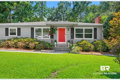 212 Pinecrest Ln, Fairhope, AL 36532 - Photo 2