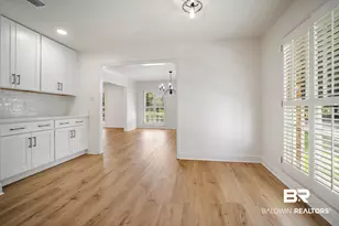 301 E Indian Creek Dr, Mobile, AL 36607 - Photo 6