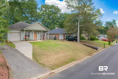 110 Georgia Ave, Daphne, AL 36526 - Photo 2