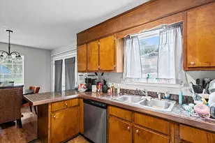 1933 Pallister Pl, Mobile, AL 36618 - Photo 6