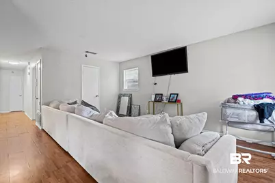 1933 Pallister Pl, Mobile, AL 36618 - Photo 2