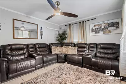 458 Yevonne Curv, Mobile, AL 36609 - Photo 2