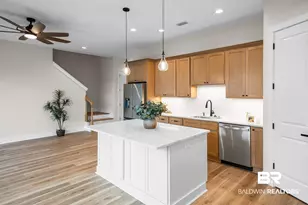 7029 Lake View Dr, Gulf Shores, AL 36542 - Photo 12