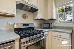 400 S Belle Chase Ct, Fairhope, AL 36532 - Photo 8