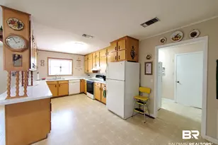411 W Persimmon Ave, Foley, AL 36535 - Photo 16