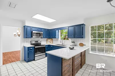 106 Iris Cir, Daphne, AL 36526 - Photo 8