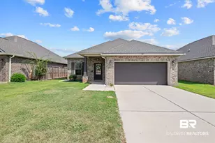 583 Crackwillow Ave, Fairhope, AL 36532 - Photo 2