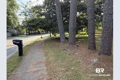 752 Fairhope Ave, Fairhope, AL 36532 - Photo 4