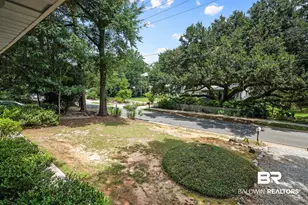 388 Pecan Ave, Fairhope, AL 36532 - Photo 2