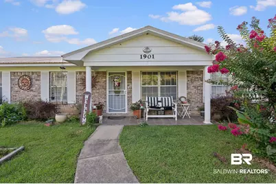 1901 N Juniper Street, Foley, AL 36535 - Photo 2