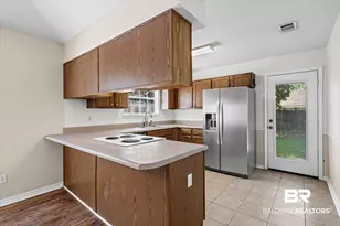 8525 Desert Oak Ct, Mobile, AL 36695 - Photo 4