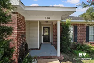 836 Willow Pointe Dr E, Mobile, AL 36695 - Photo 2