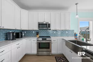 545 Harbor Light Cir, Gulf Shores, AL 36542 - Photo 4