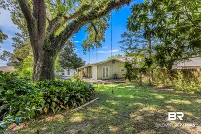 217 S Mobile Street, Fairhope, AL 36532 - Photo 2