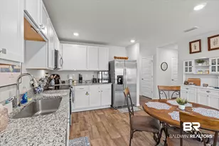 1112 S Bay St, Foley, AL 36535 - Photo 6