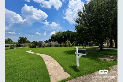 3690 Heather Court, Mobile, AL 36618 - Photo 2
