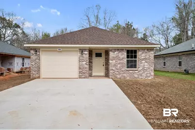 228 W 16th St, Bay Minette, AL 36507 - Photo 2