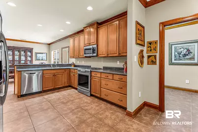 660 Bellangee Avenue, Fairhope, AL 36532 - Photo 12