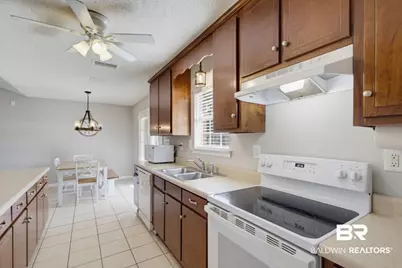 1611 S Bay Street, Foley, AL 36535 - Photo 14