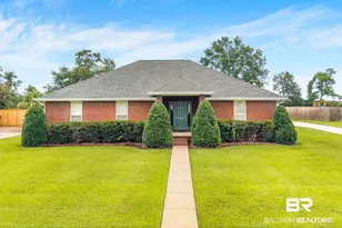 9631 Silverwood Dr, Fairhope, AL 36532 - Photo 2