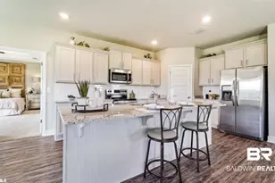 529 Huller Ave, Fairhope, AL 36532 - Photo 4