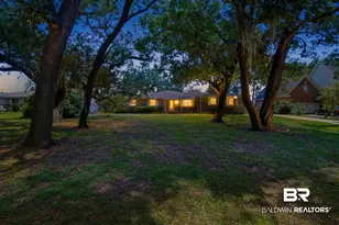 9182 Bayview Dr, Lillian, AL 36549 - Photo 2
