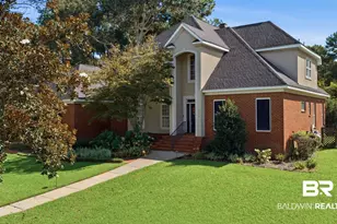 102 Clubhouse Dr, Fairhope, AL 36532 - Photo 2