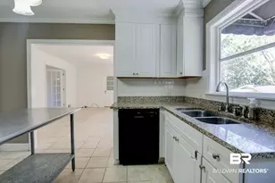 602 Gayfer Ave, Fairhope, AL 36532 - Photo 6
