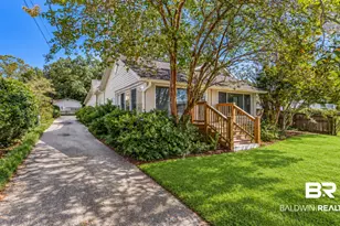 217 S Mobile St, Fairhope, AL 36532 - Photo 10