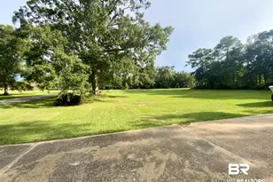 511 N Day Ave, Bay Minette, AL 36507 - Photo 8